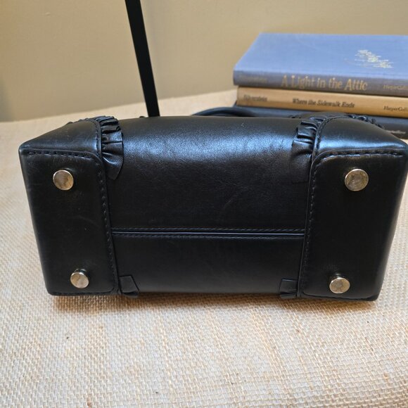 Michael Kors Black Ruffle Satchel
Medium size - Picture 3 of 4